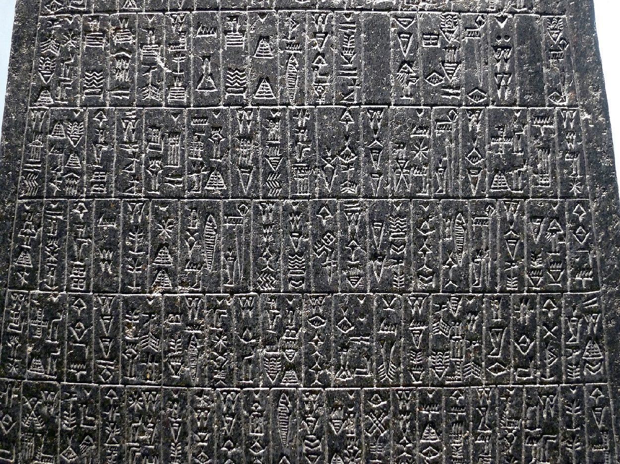 Cuneiform Now Archaeologists use artificial intelligence (AI) to translate 5,000-year ...