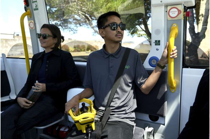 San Francisco launches driverless bus service following robotaxi expansion