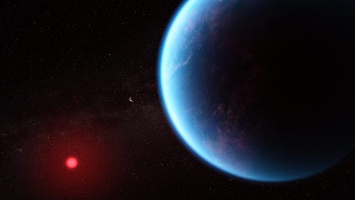 This artist’s concept shows what exoplanet K2-18 b could look like based on science data. 
