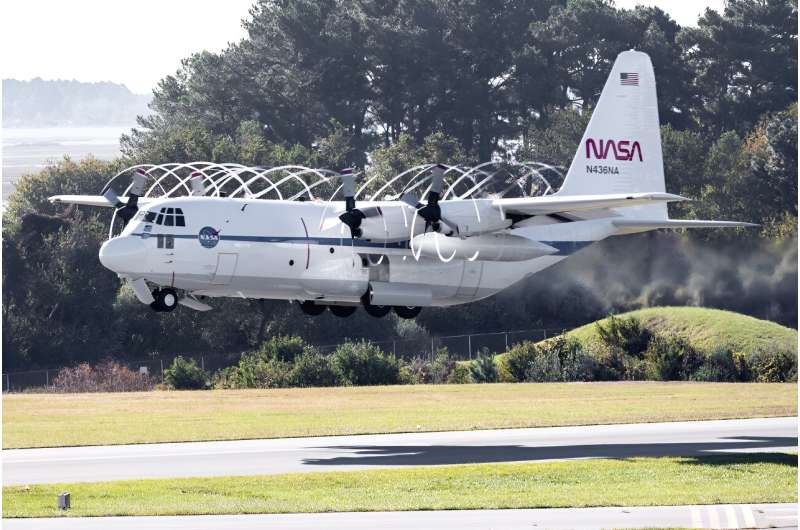 NASA C-130 makes first-ever flight to Antarctica for GUSTO balloon mission