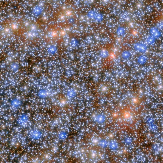 Hubble's view of Omega Centauri (cropped)