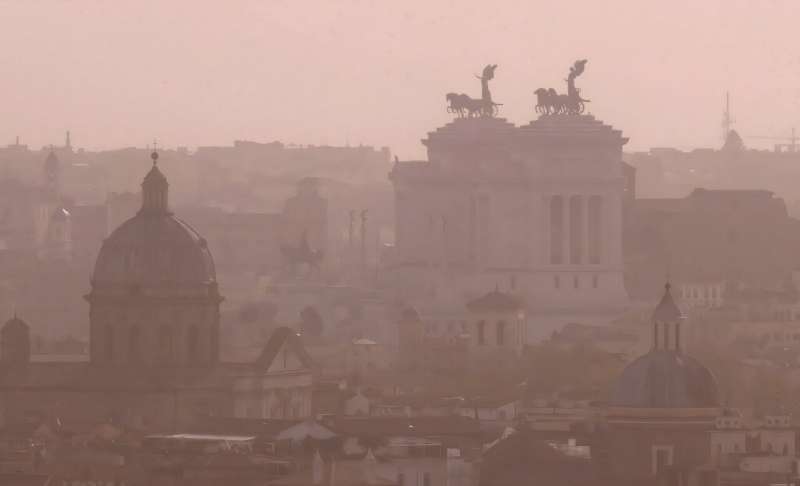 Smog in Rome -- air pollution contributes to millions of deaths a year, health experts say