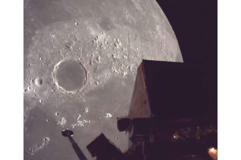 Private lunar lander from Japan falls silent while attempting a moon touchdown