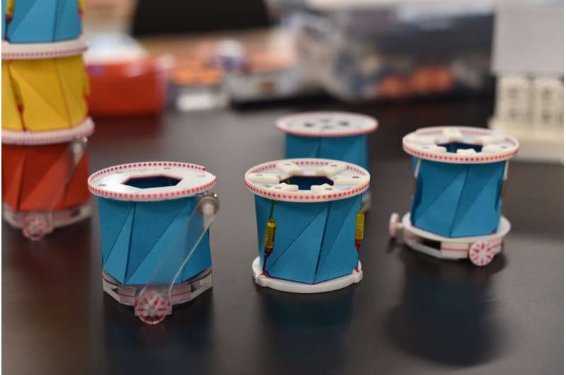 Elastic components allow engineers to create structures that respond in new ways to outside force. Credit: Wright Seneres/Princeton University Looking for the perfect fold? It's frustrating.